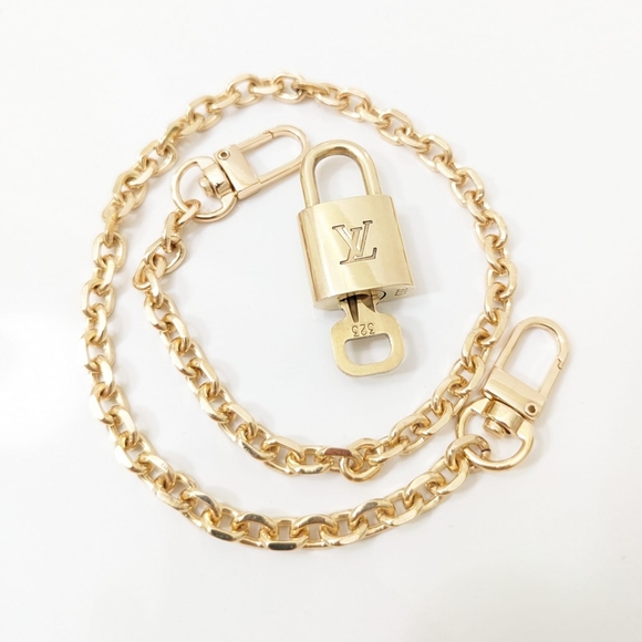 ✨️💎Authentic Louis Vuitton Lock and matching Key - Picture 3 of 5